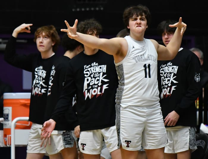 Beaverton Tualatin 6A Oregon boys basketball quarterfinal Taylor Balkom 19